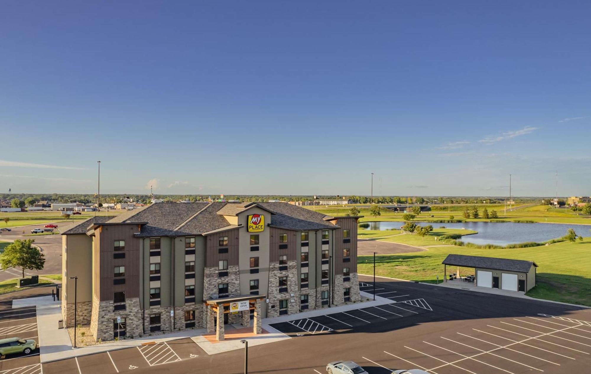 My Place Hotel-Mitchell Sd 外观 照片